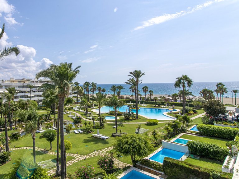 Penthouse for Sale in Puerto Banús, Malaga 2