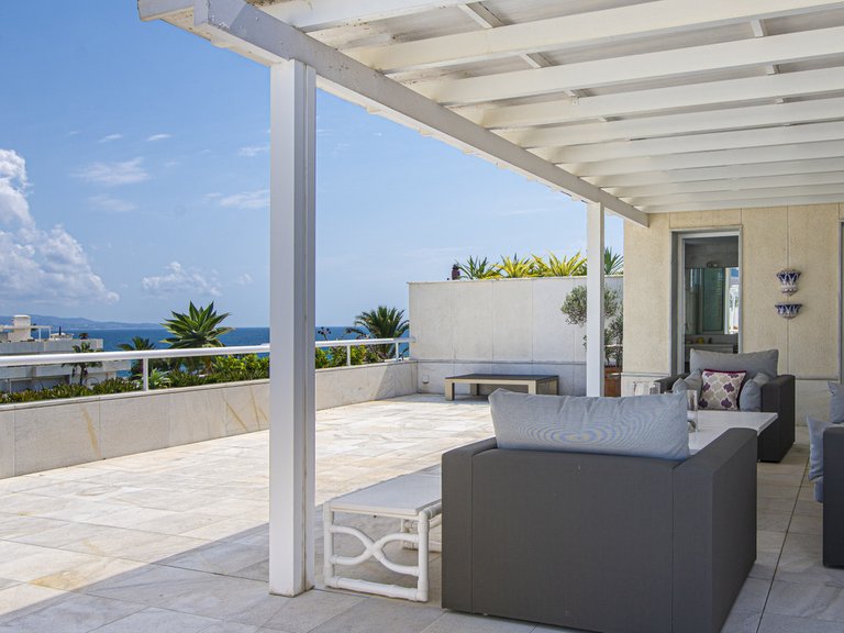 Penthouse for Sale in Puerto Banús, Malaga 3