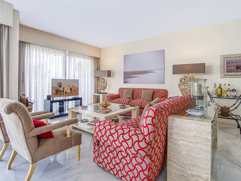Penthouse for Sale in Puerto Banús, Malaga 4
