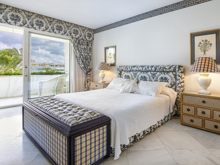 Penthouse for Sale in Puerto Banús, Malaga 8