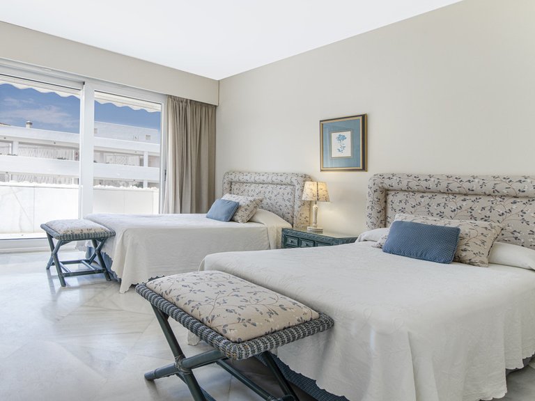 Penthouse for Sale in Puerto Banús, Malaga 9