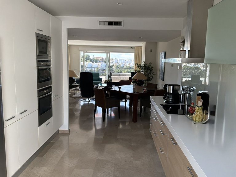 Apartment for Sale in Torrequebrada, Malaga 8