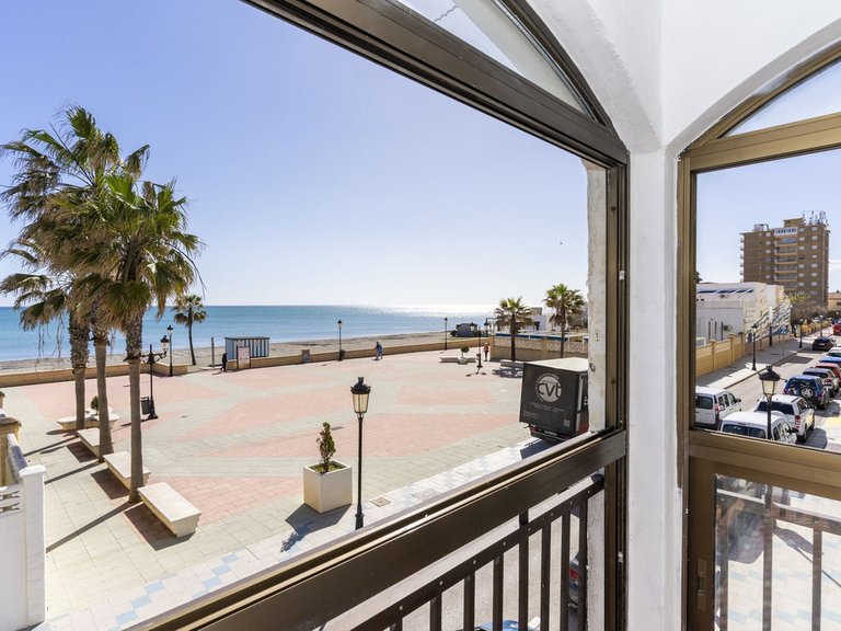 Apartment for Sale in San Luis De Sabinillas, Malaga 1