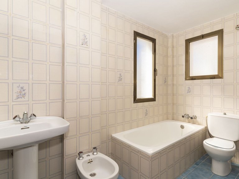 Apartment for Sale in San Luis De Sabinillas, Malaga 11