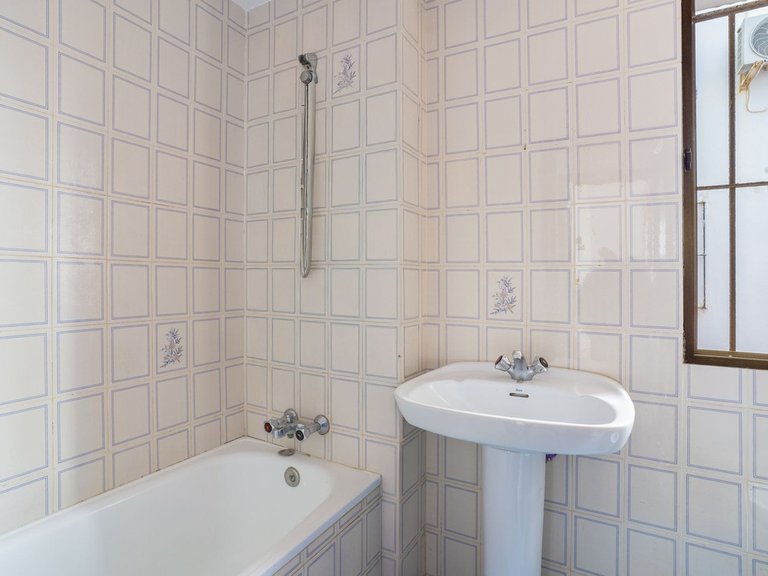 Apartment for Sale in San Luis De Sabinillas, Malaga 13