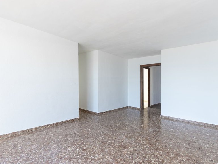 Apartment for Sale in San Luis De Sabinillas, Malaga 33