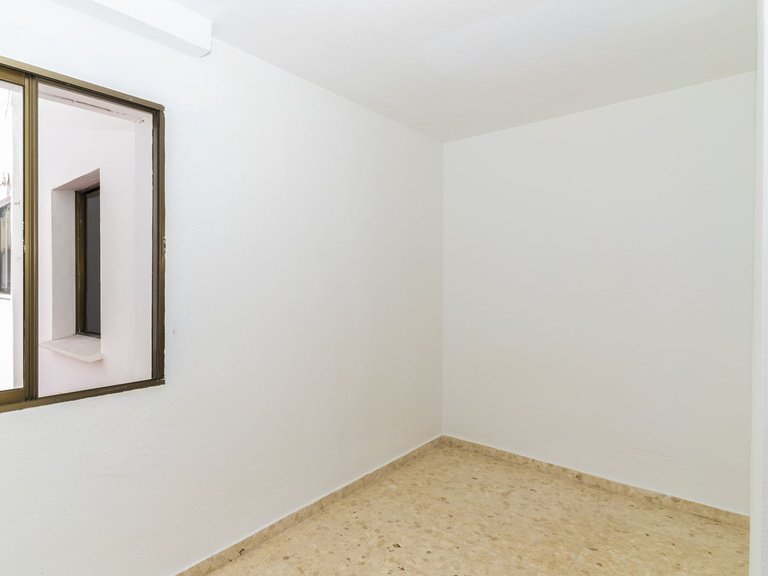 Apartment for Sale in San Luis De Sabinillas, Malaga 35
