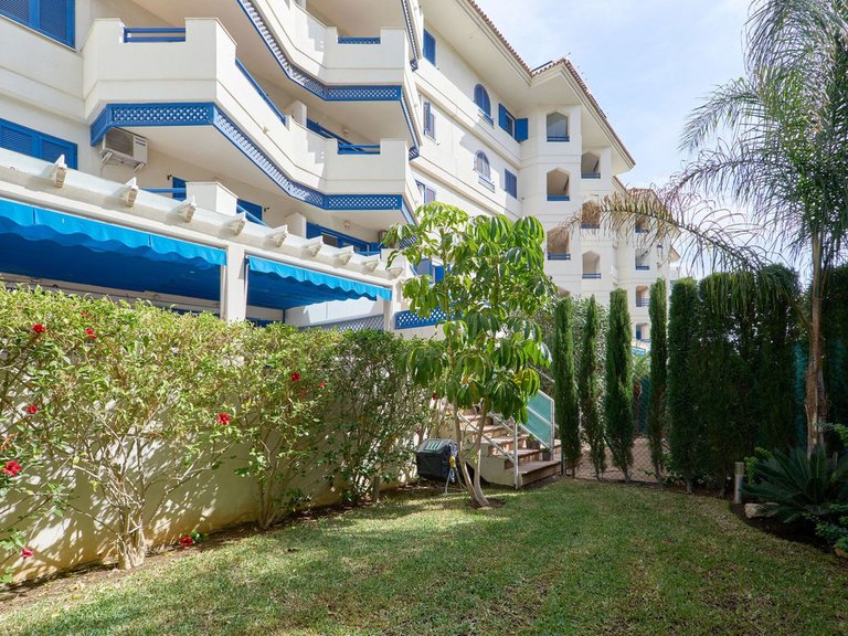 Apartment for Sale in San Luis De Sabinillas, Malaga 34