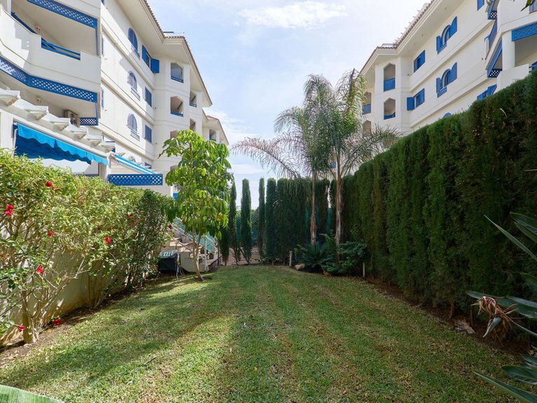 Apartment for Sale in San Luis De Sabinillas, Malaga 36