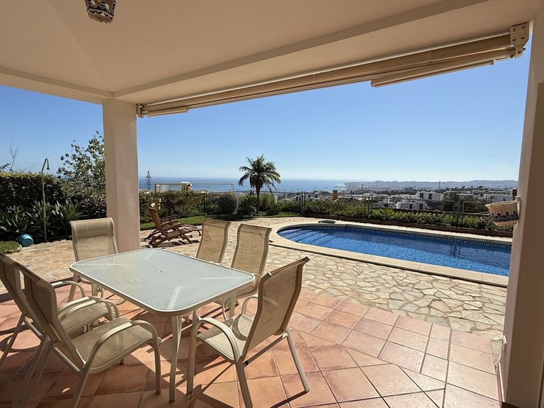 Villa for Sale in Higueron, Malaga 12