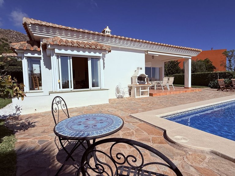 Villa for Sale in Higueron, Malaga 26
