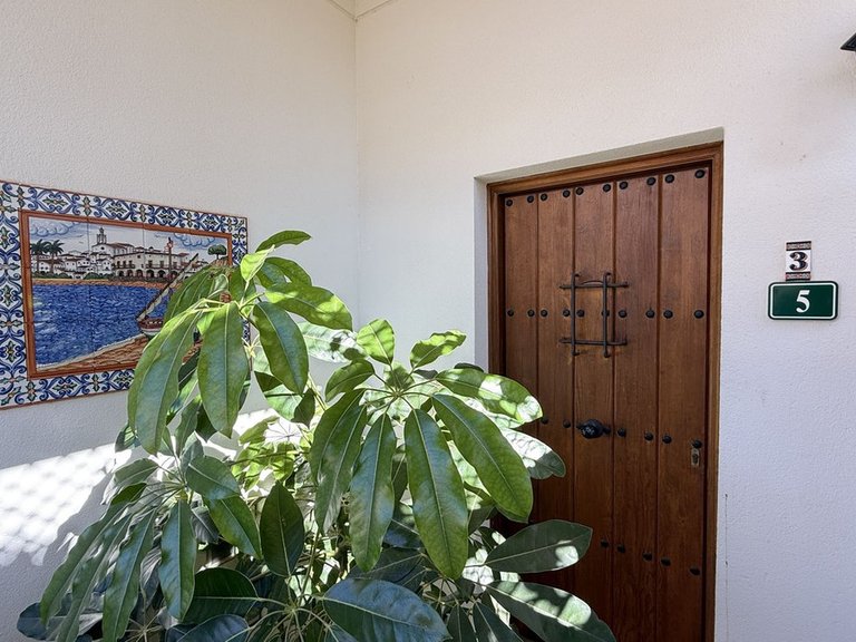 Villa for Sale in Higueron, Malaga 27