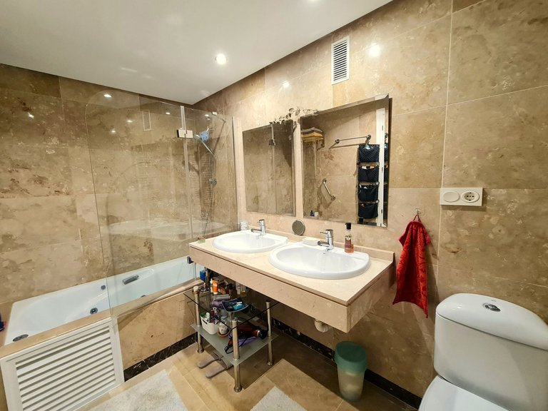Apartment for Sale in La Duquesa, Malaga 13