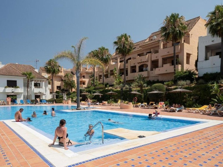 Apartment for Sale in La Duquesa, Malaga 3
