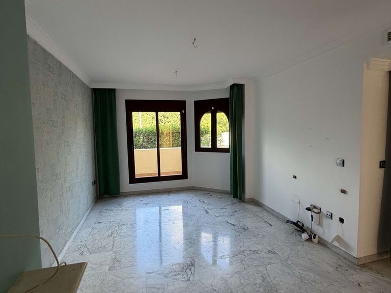 Villa for Sale in Marbella, Malaga 14