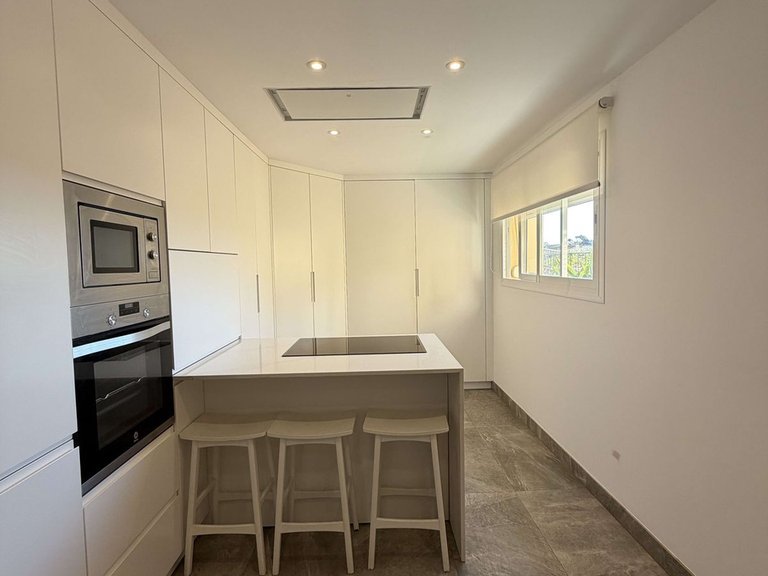 Villa for Sale in Marbella, Malaga 20