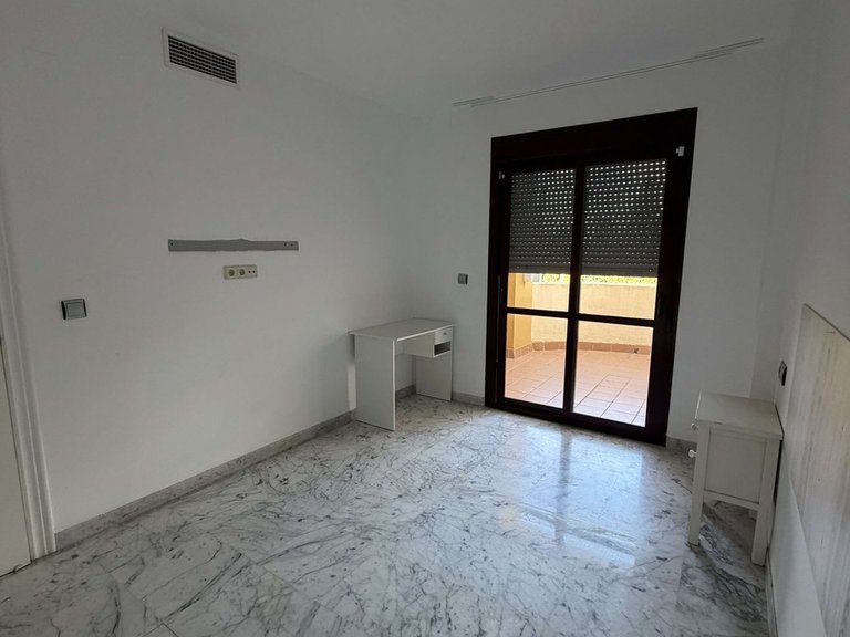 Villa for Sale in Marbella, Malaga 31