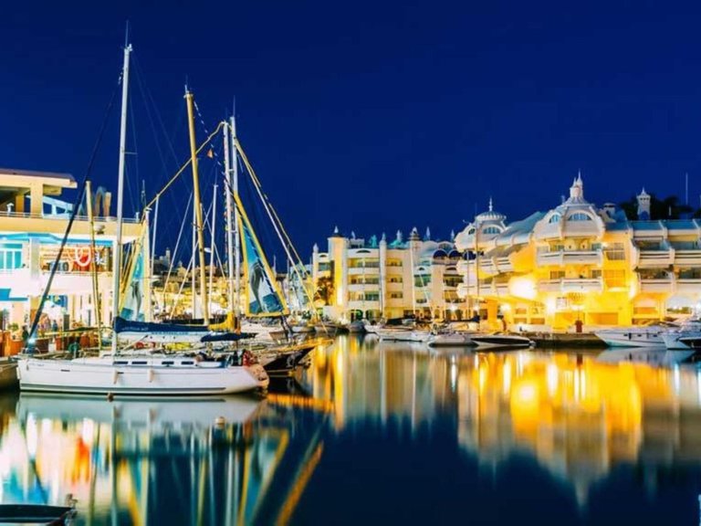 Apartment for Sale in Benalmadena, Malaga 7