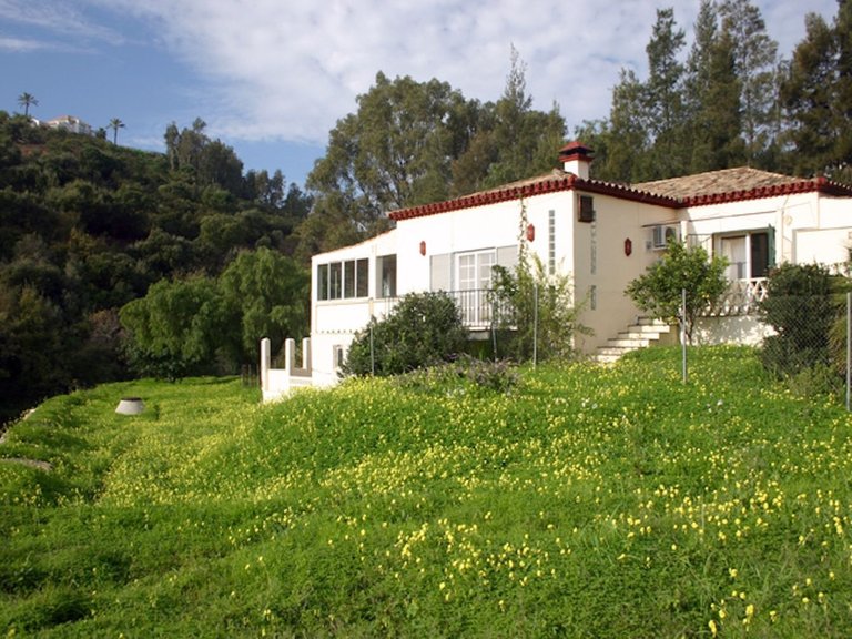 Villa for Sale in Benahavís, Malaga 1