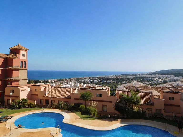Apartment for Sale in La Duquesa, Malaga 14