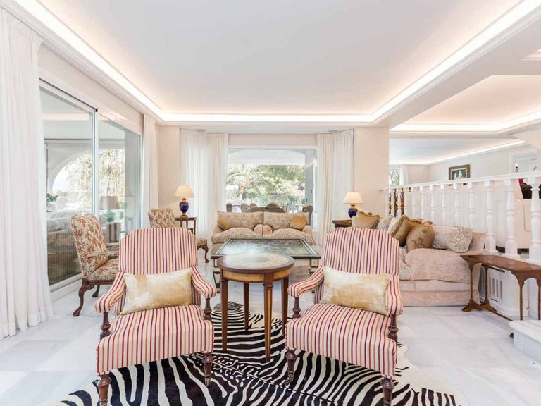 Villa for Sale in Río Real, Malaga 10