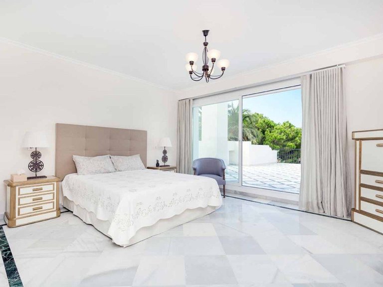 Villa for Sale in Río Real, Malaga 17