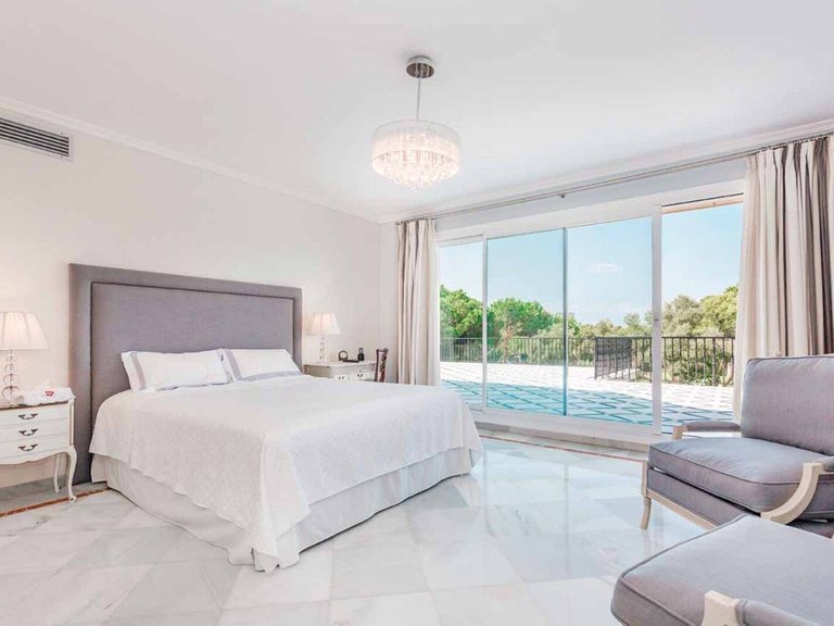 Villa for Sale in Río Real, Malaga 22