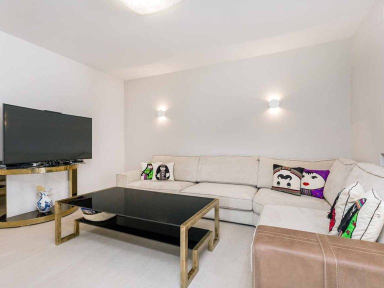 Villa for Sale in Río Real, Malaga 26