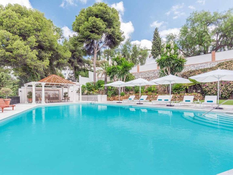 Villa for Sale in Río Real, Malaga 3