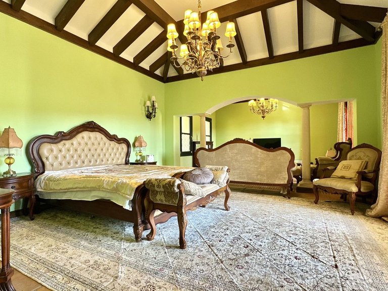 Villa for Sale in La Zagaleta, Malaga 14
