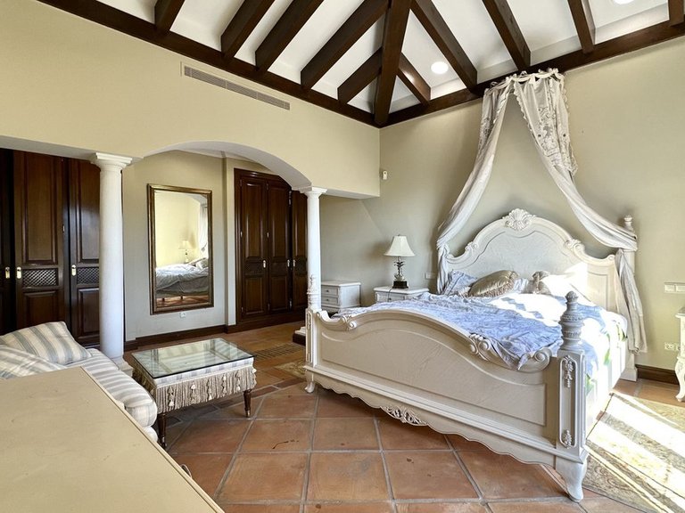 Villa for Sale in La Zagaleta, Malaga 15