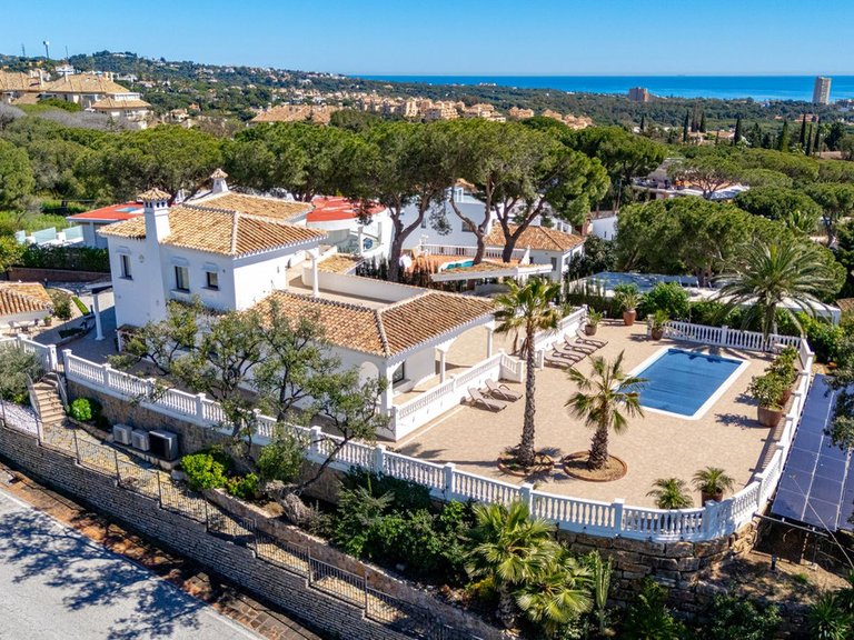Villa for Sale in Elviria, Malaga 1