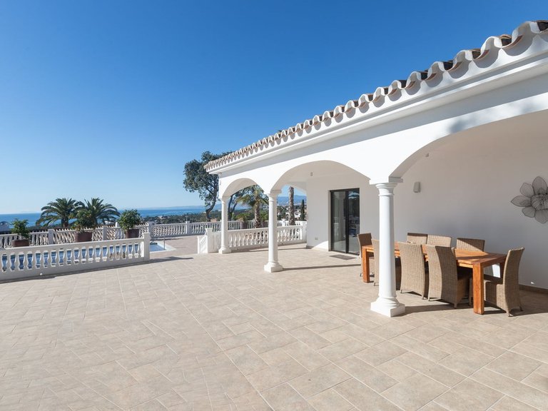 Villa for Sale in Elviria, Malaga 18