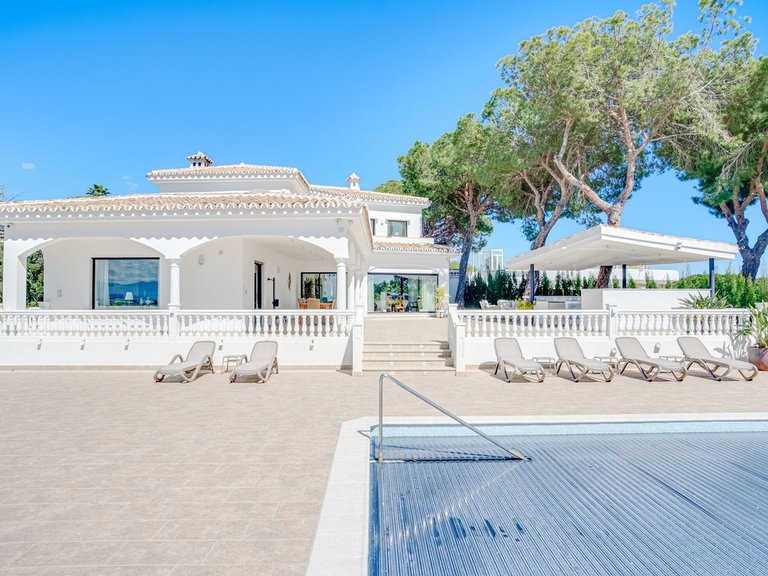 Villa for Sale in Elviria, Malaga 26