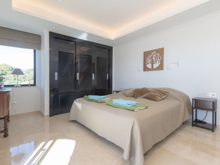 Villa for Sale in Elviria, Malaga 28