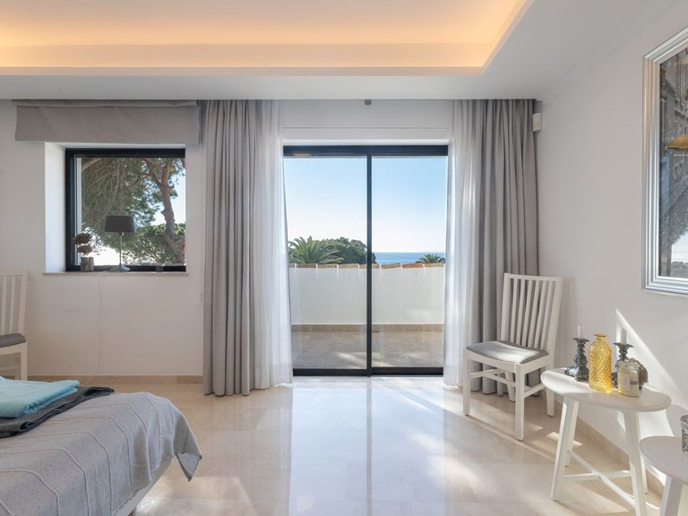 Villa for Sale in Elviria, Malaga 31