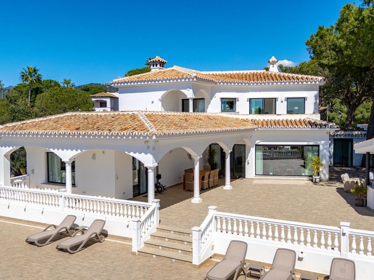 Villa for Sale in Elviria, Malaga 51