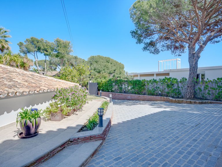 Villa for Sale in Elviria, Malaga 58