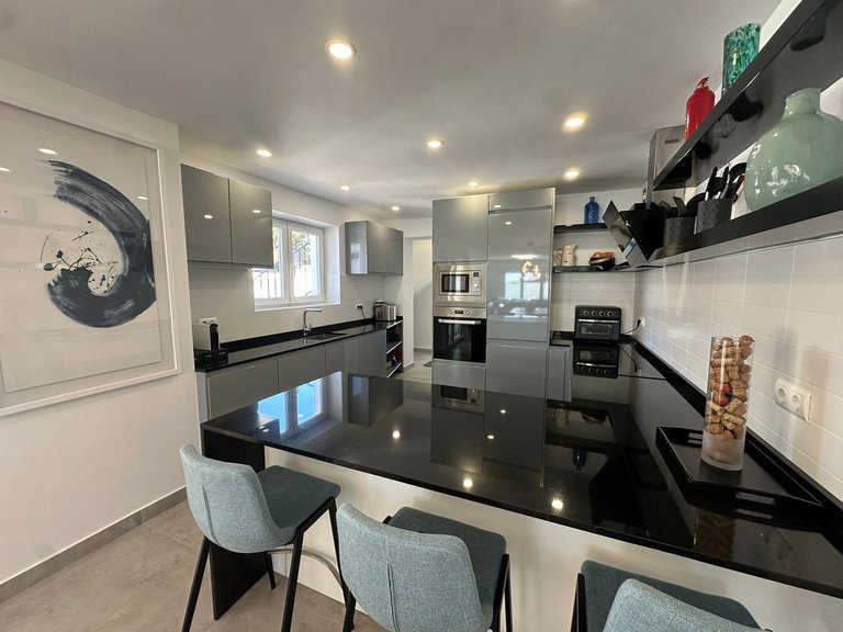 Villa for Sale in Benalmadena, Malaga 12