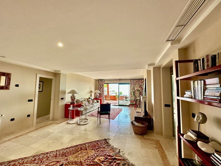 Apartment for Sale in El Rosario, Malaga 11