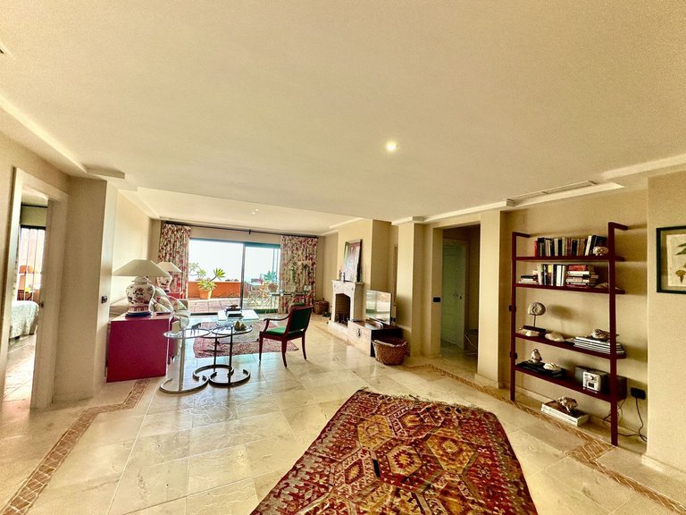 Apartment for Sale in El Rosario, Malaga 9
