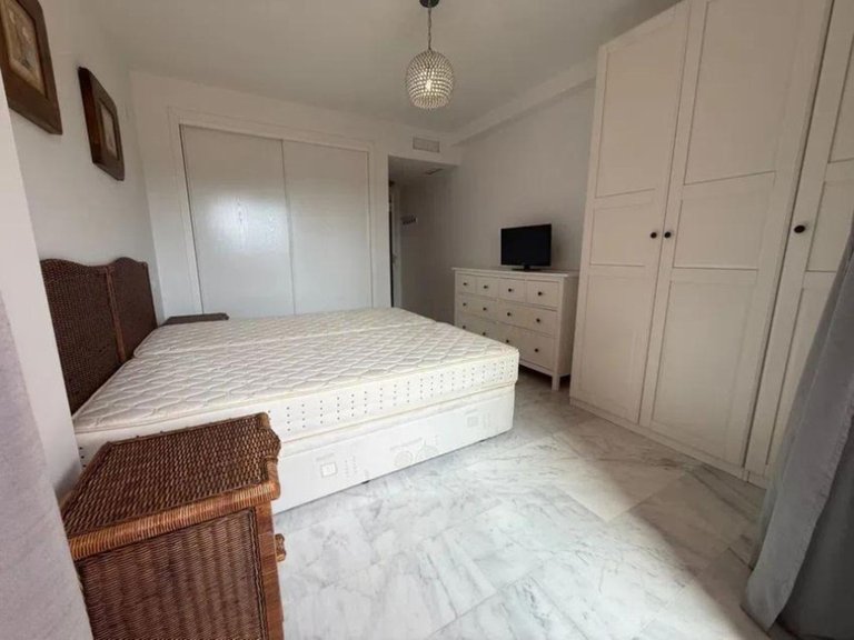 Apartment for Sale in Marbella, Malaga 16