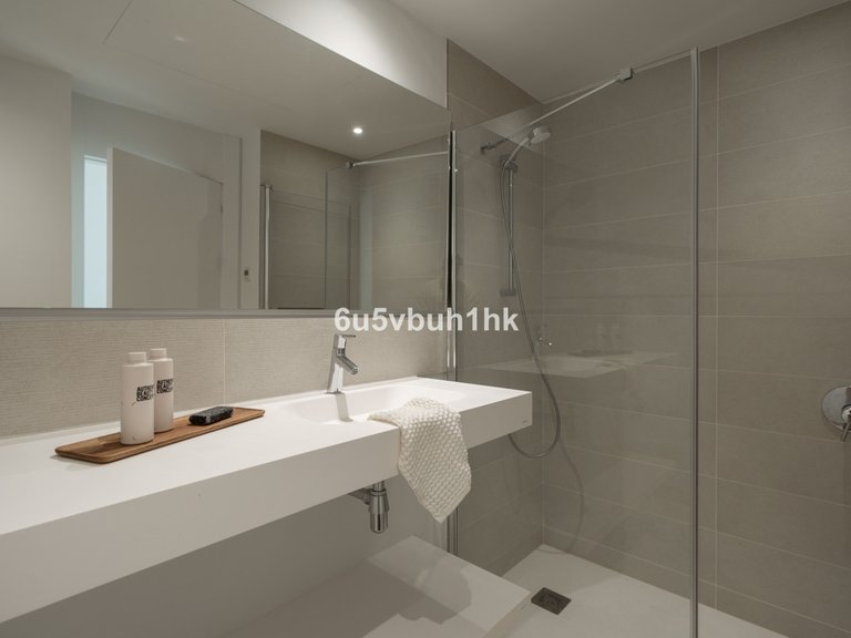 Apartment for Sale in Fuengirola, Malaga 30