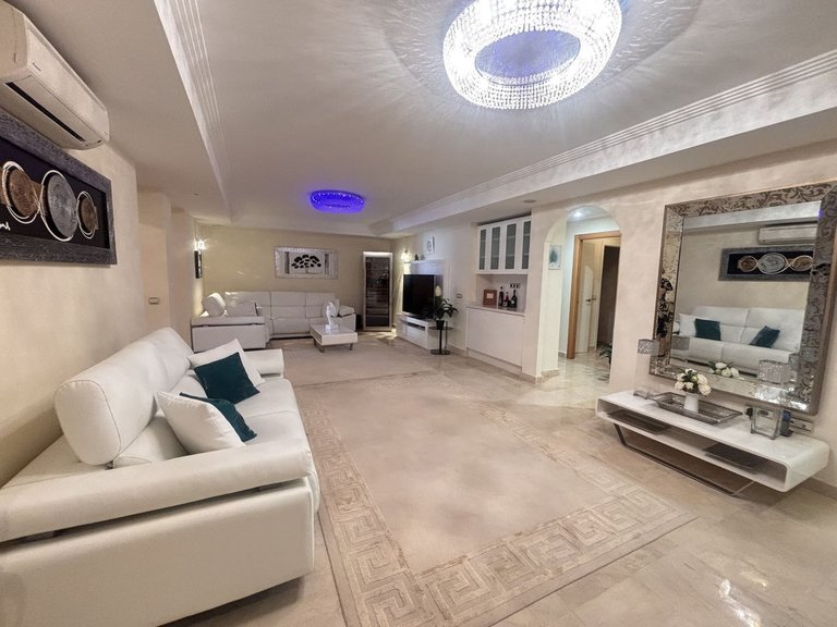 Villa for Sale in Benahavís, Malaga 10