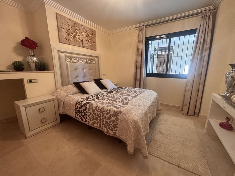 Villa for Sale in Benahavís, Malaga 15