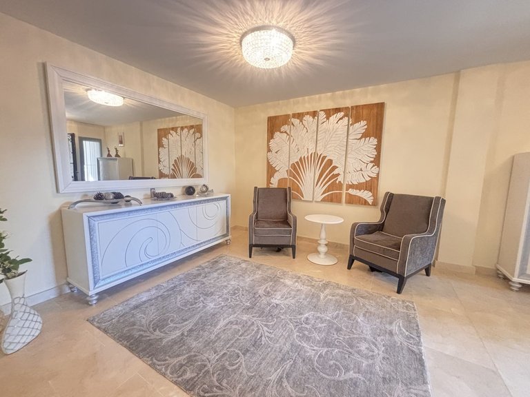 Villa for Sale in Benahavís, Malaga 16