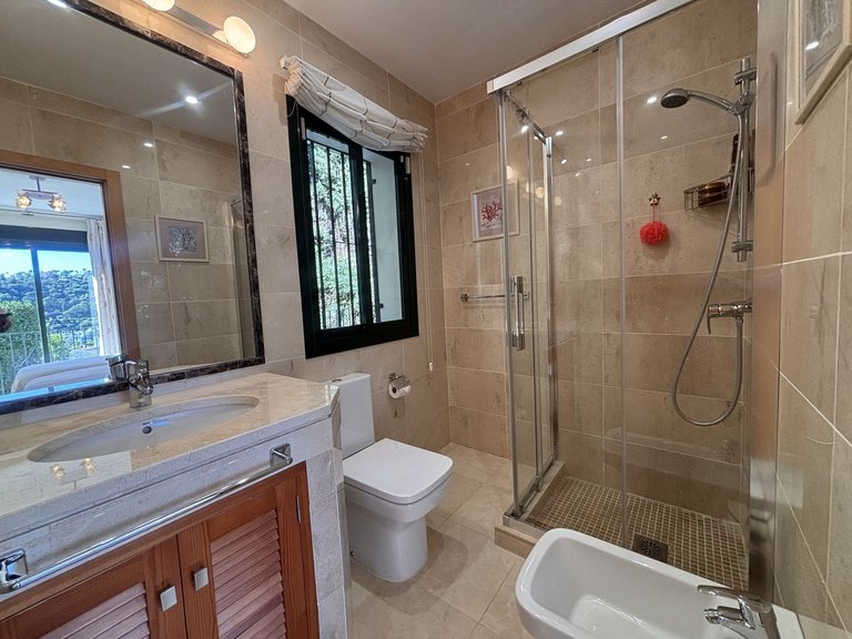 Villa for Sale in Benahavís, Malaga 20