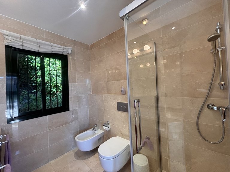 Villa for Sale in Benahavís, Malaga 21