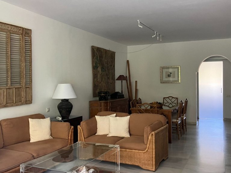 Apartment for Sale in Puerto Banús, Malaga 19