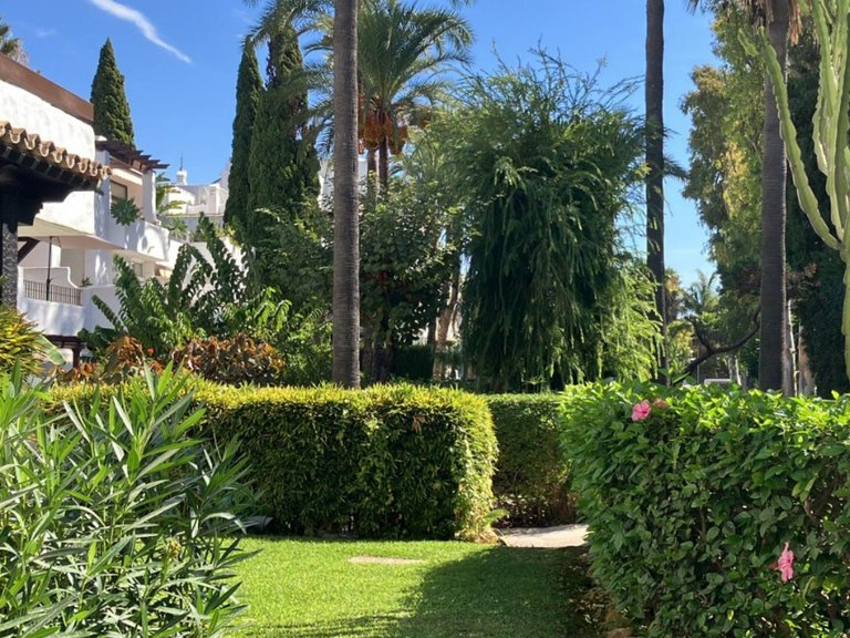 Apartment for Sale in Puerto Banús, Malaga 6